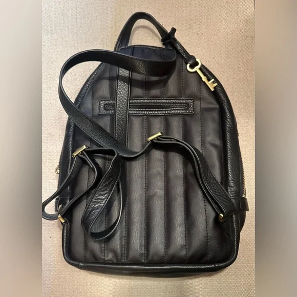 fossil mini backpack - Picture 5 of 8